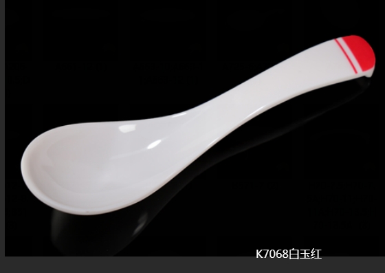K7068白玉红6.8寸长柄汤匙N