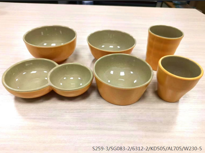 土黄喷点+土陶喷点双色加金S259-3  3寸水杯